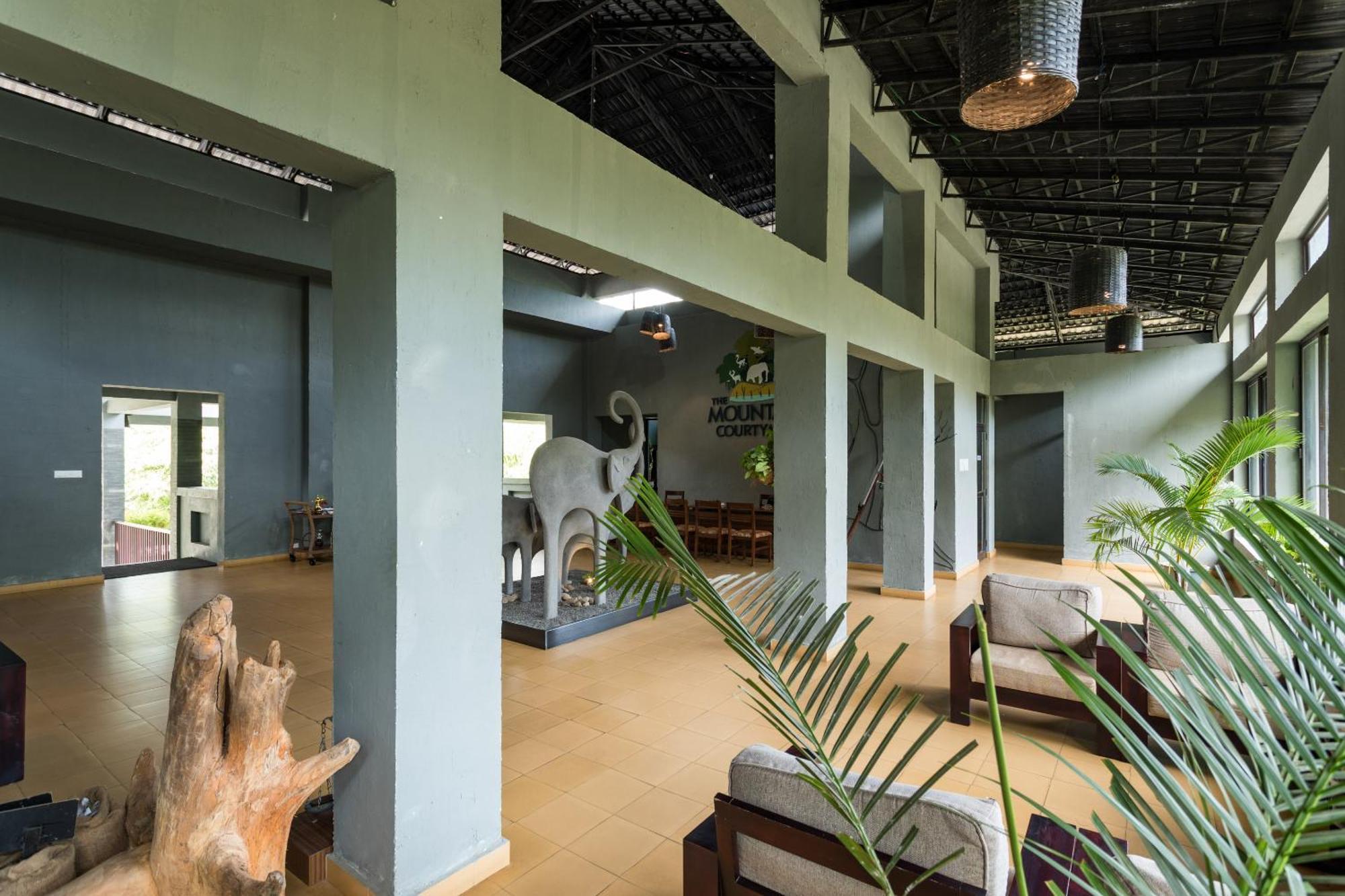 The Mountain Courtyard Thekkady Hotel Luaran gambar