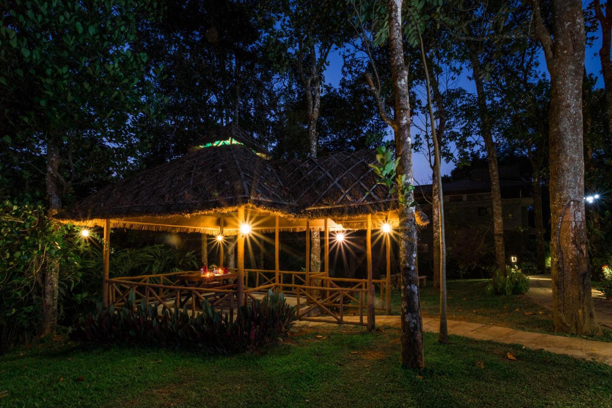 The Mountain Courtyard Thekkady Hotel Luaran gambar
