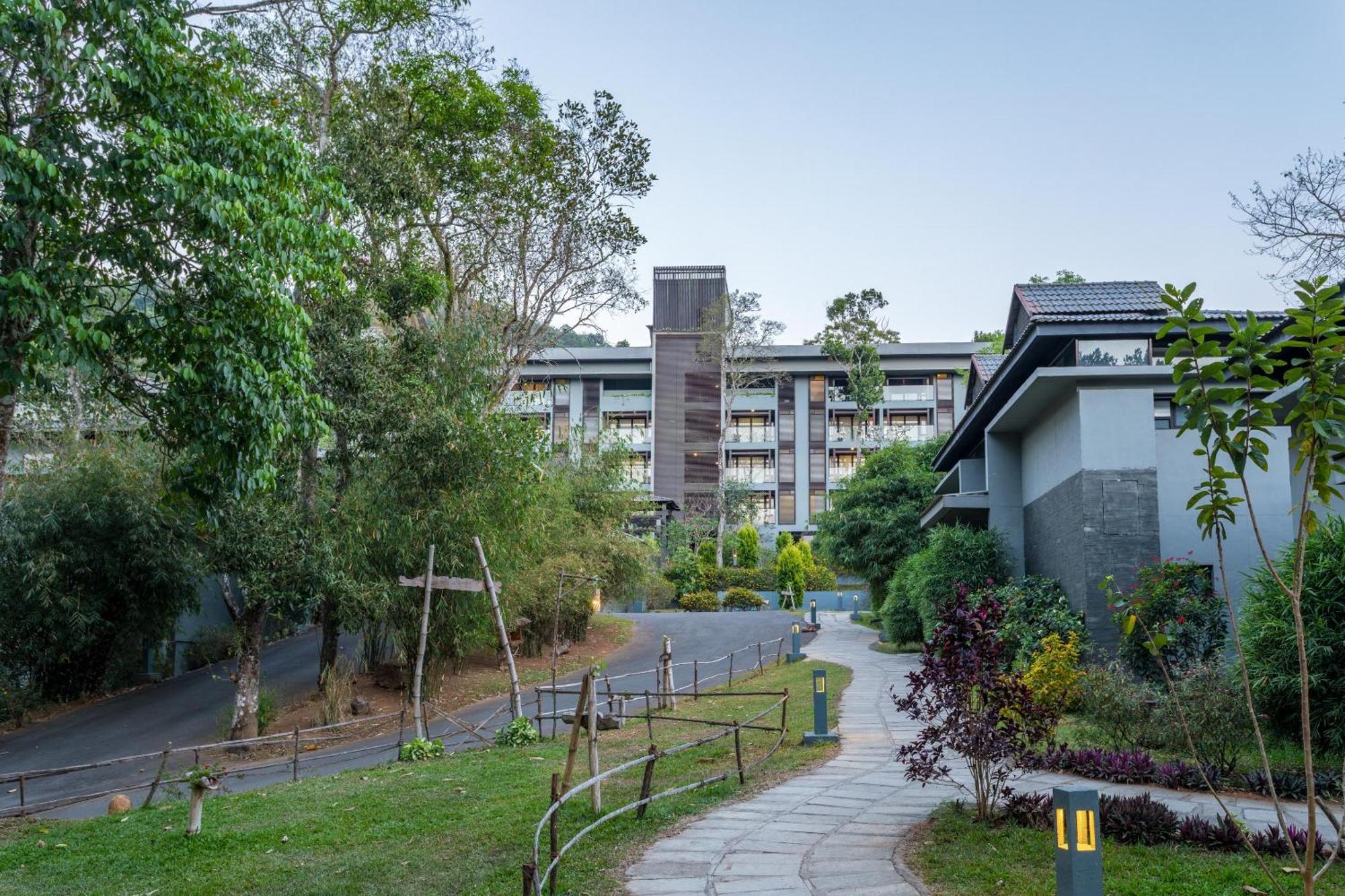 The Mountain Courtyard Thekkady Hotel Luaran gambar