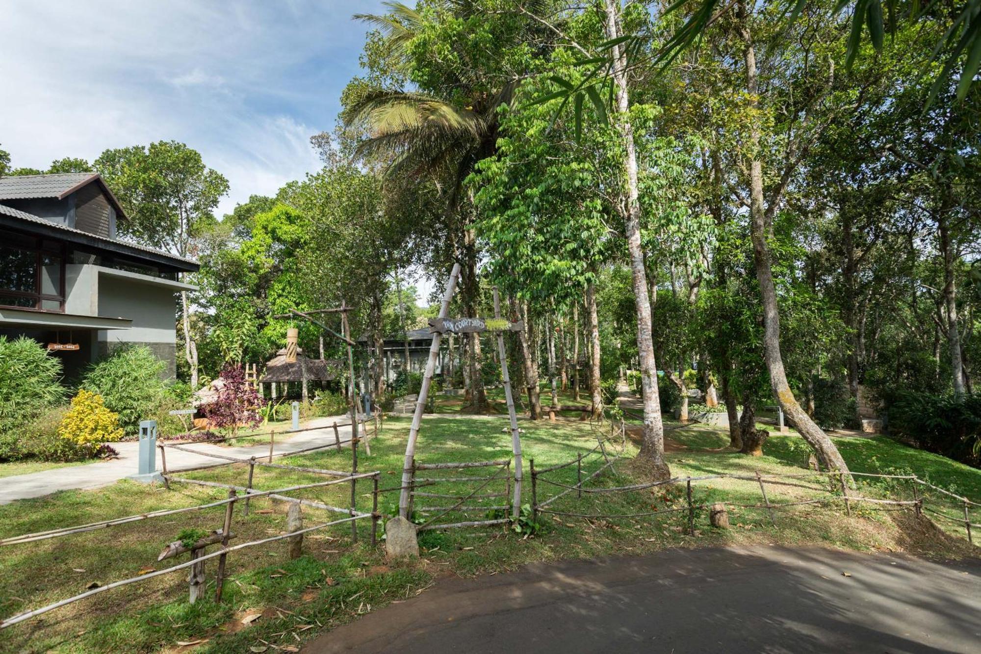 The Mountain Courtyard Thekkady Hotel Luaran gambar