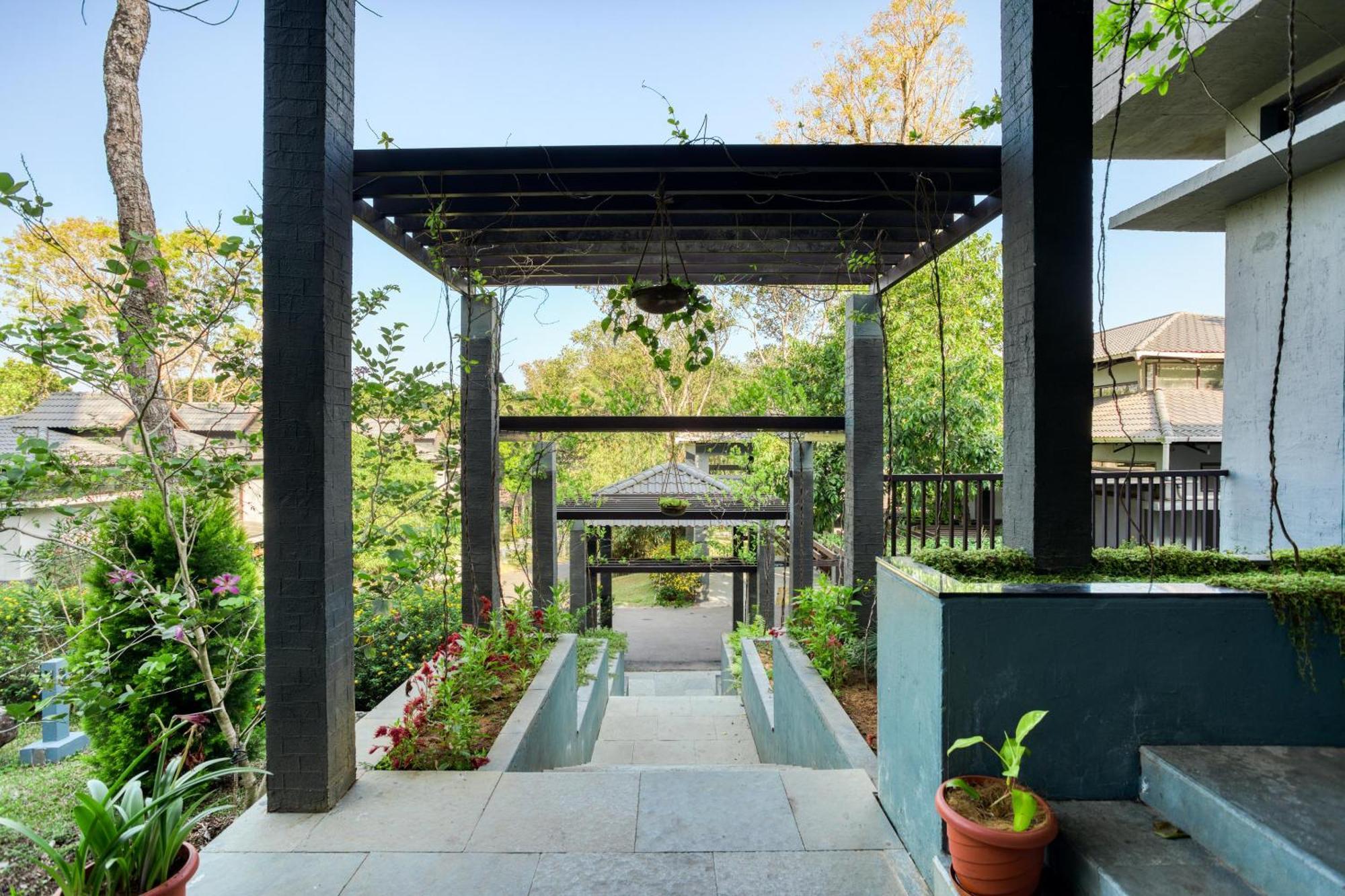 The Mountain Courtyard Thekkady Hotel Luaran gambar